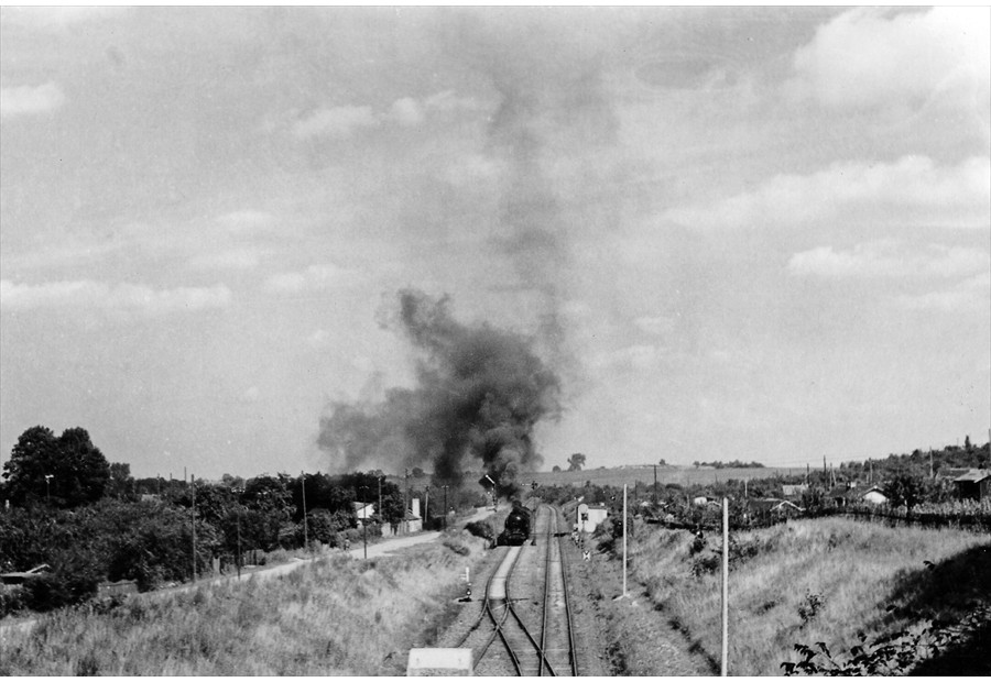 Personenzug nach Rostock auf der Stralsunder Strecke 1972. (Foto: Volkmar Baier)