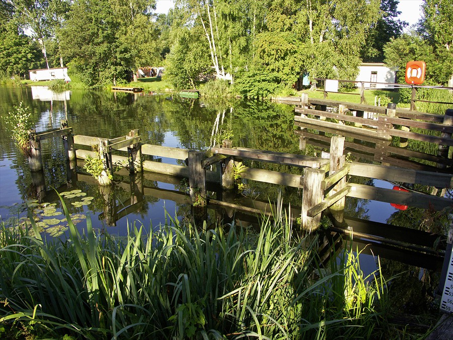 An der Schleuse (Foto: Berth Brinkmann)