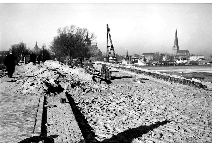 Neubau der Schleusenbrücke am Mühlendamm (W.Baier 1933)