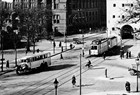 Ein Büssing-Dreiachser der Linie 3 beim Wenden am Steintor. (Archiv: Rostocker Nahverkehrsfreunde)