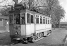 Ein vierachsiger Triebwagen der Linie 3 (ehemaligen Strandbahn) 1955 auf der Lindenstraße (Archiv: Rostocker Nahverkehrsfreunde)