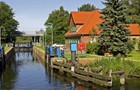 Die Mühlendammschleuse mit geöffnetem oberen Schleusentor 2004. (Foto: Berth Brinkmann)