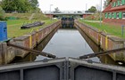 Die Mühlendammschleuse und die neue Straßenbrücke 2015. (Foto: Berth Brinkmann)