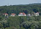 Im Hintergrund die mächtigen Bäume des Stadtparks (Foto: Berth Brinkmann)