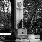 Brunnen in Güstrow mit den Tierfiguren „Voß un Swinegel“ von Wilhelm Wandschneider gestiftet 1908 vom Sohn Konsul Max Brinckman in Hamburg (Foto: Archiv Bernd Ruchhöft)